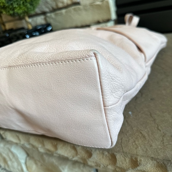 Valentino Red EUC Light Pink Bow Tote - Picture 4 of 10